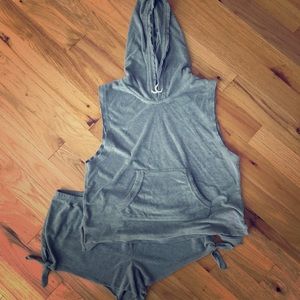 Adorable gray terry loungewear set. Shorts/hoodie